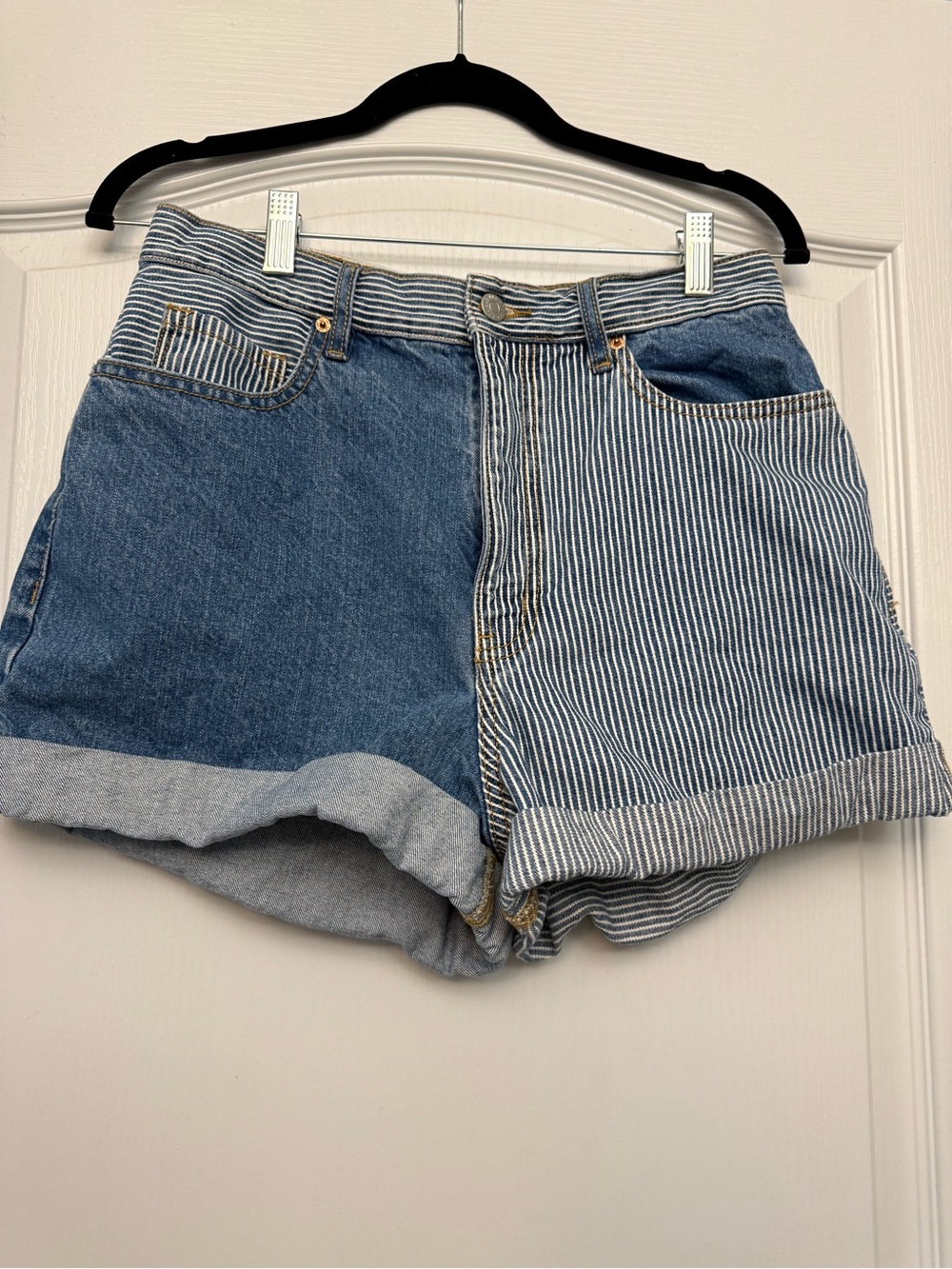 Urban Outfitters 90s style Patchwork Two-Tone Denim Shorts - Blue